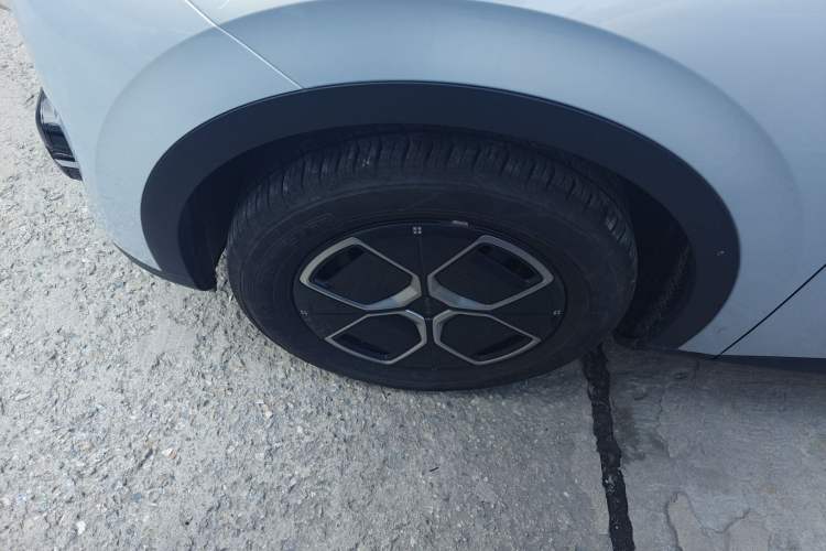 Used AION UT 2025 330 Star Edition
