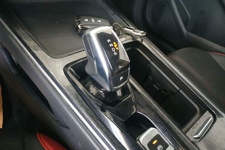 Used Dongfeng Aeolus Yixuan MAX 2021 1.5T Super-Powered Dad Edition
