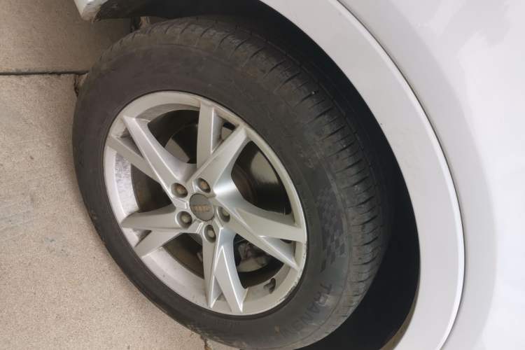 Used Audi Q3 2016 30 TFSI Standard Model Right Front Wheel Hub