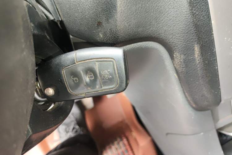 Used Ford Focus 2013 Hatchback Classic 1.8L Automatic Base Model
