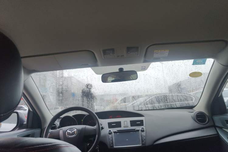 Used Mazda Mazda 3 2015 Sedan 1.6L Automatic Comfort Model