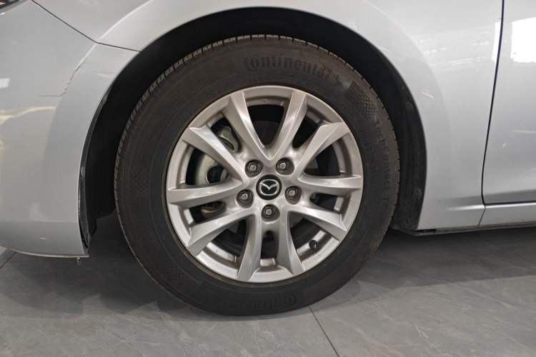 Used Mazda 3 Axela 2017 Sedan 1.5L Automatic Luxury Model Emission Standard China V Left Front Wheel Hub