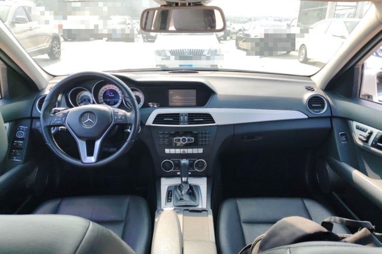 Used Mercedes-Benz C-Class 2011 C 200 Fashion Travel Edition
