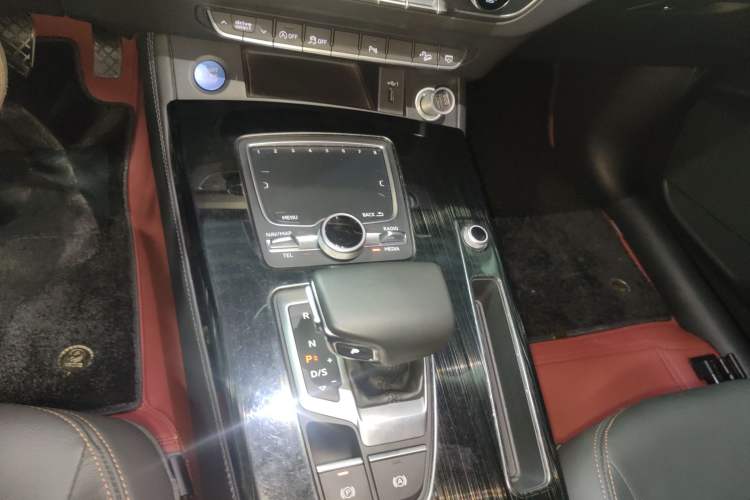 Used Audi Q5L 2018 40 TFSI Prestige Fashion Edition China V
