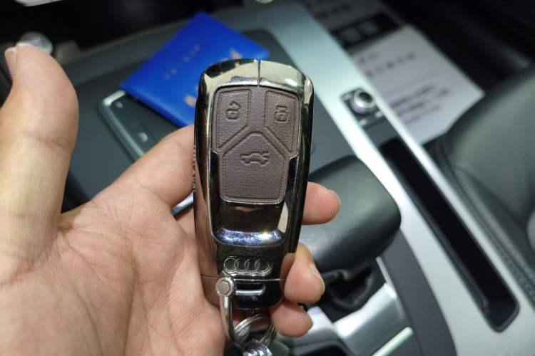 Used Audi Q5L 2020 Updated 40 TFSI Prestige Fashion Edition
