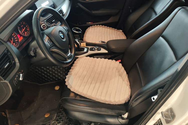 Used BMW X1 2014 sDrive18i Fashion Model Left Front Seat