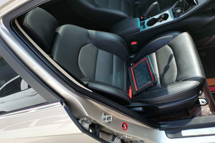 Used Geely Auto Emgrand 2018 1.5L Manual Upward Connect Edition
