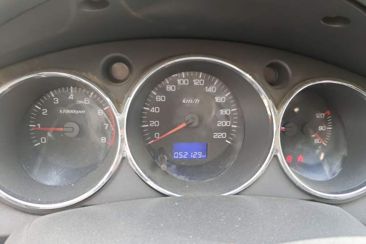 Used Dongfeng Aeolus H30 2014 CROSS 1.5L Manual Gratitude Edition