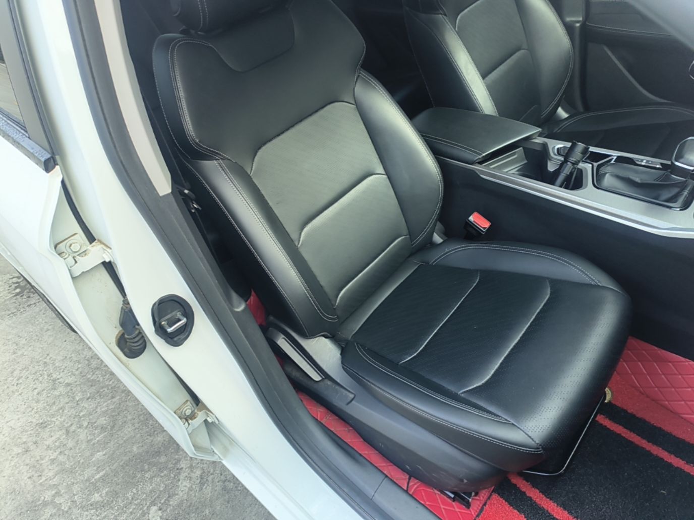 Geely Auto Emgrand 2023 4th Generation Champion Edition 1.5L CVT Luxury Model — снимка 19