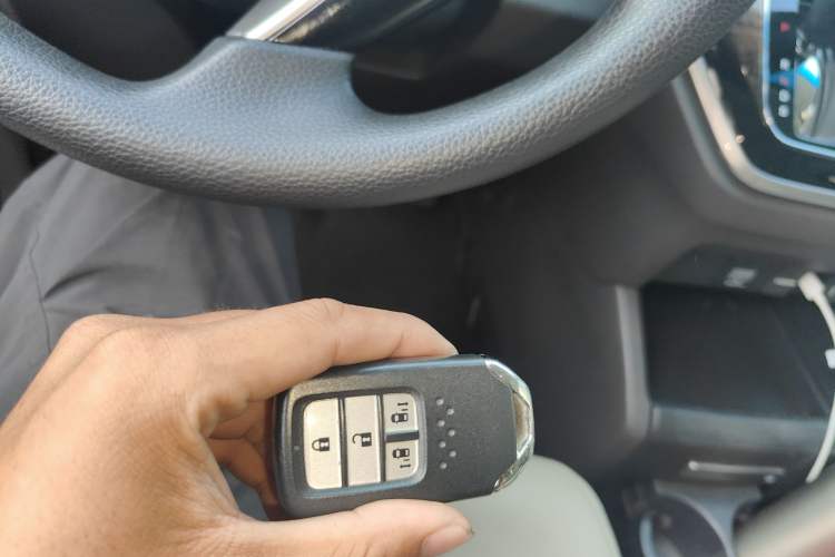 Used Honda Odyssey 2015 Revised 2.4L Luxury Edition