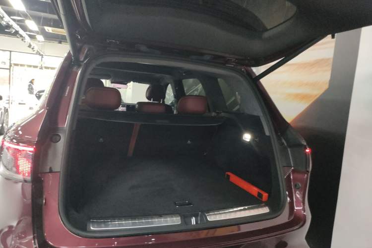 Used Hima AITO M8 2025 Extended-Range Ultra Version 53.4 kWh 5-Seater Edition
