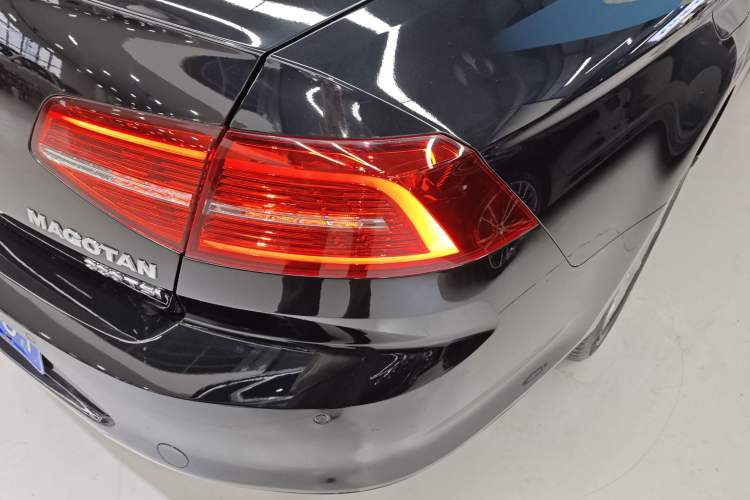 Used Volkswagen Magotan 2018 330TSI DSG Advanced Model
