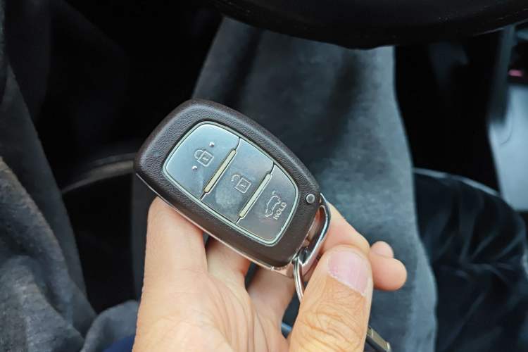 Used Hyundai ix35 2013 2.0L Automatic Two-Wheel Drive Smart GLS China IV Standard