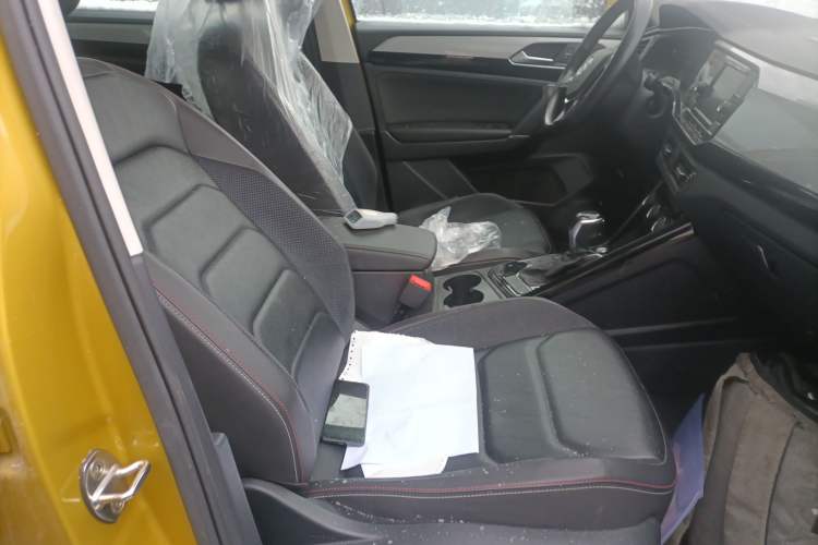 Used Volkswagen Tayron 2019 330TSI Two-Wheel-Drive Luxury Version China V Emission Standard
