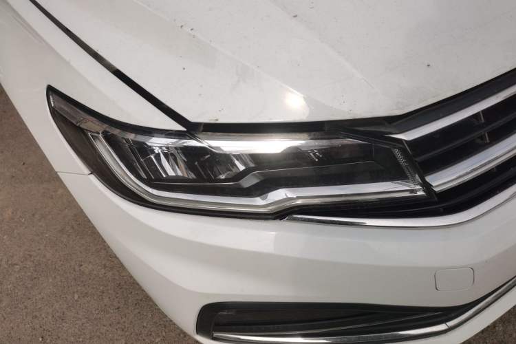 Used Volkswagen Bora 2019 1.5L Automatic Comfort Model Right Front Headlight