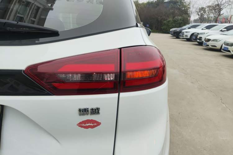 Used Geely Auto Emgrand X7 Sport 2021 1.8TD DCT Two-Wheel Drive Asian Games Edition
