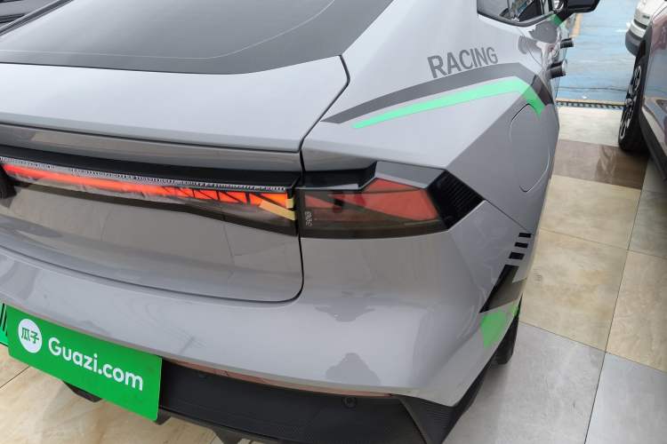 Used CHANGAN UNI-V iDD 2023 ZhiDian iDD 1.5T 113km Smart & Fun Version
