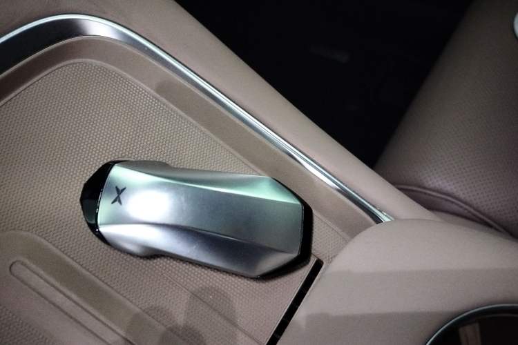 Used XPeng X9 2024 702 Ultra-Long Range Pro