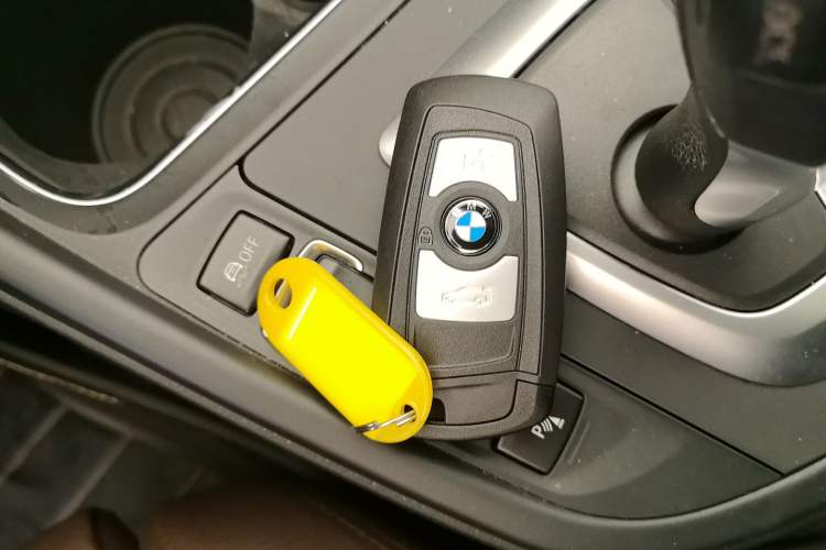 Used BMW 3 Series 2019 320Li Fashion Model Vehicle Key