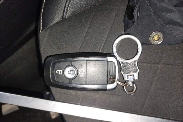 Used Ford Escort 2019 Revised Version 1.5L Automatic Enjoyment Type China VI Standard Vehicle Key