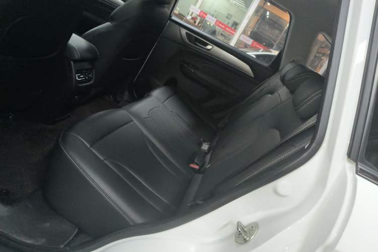 Used Haval M6 2021 PLUS 1.5T DCT Luxury Smart Connectivity Model