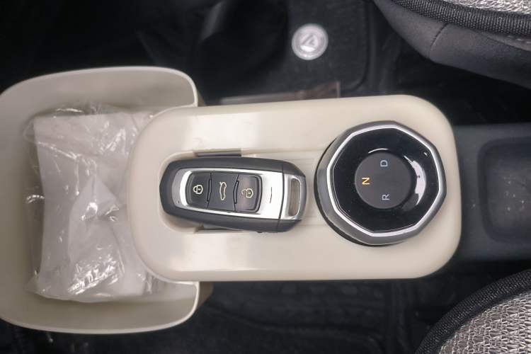 Used Geely Galaxy Panda 2025 210km Panda Rider Vehicle Key