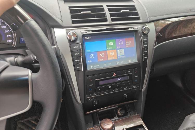 Used Toyota Camry 2015 2.0G Premier Edition
