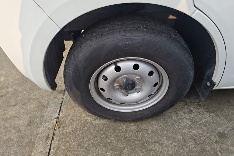 Used Chana Ruixing M60 2023 1.5L GDI Comfort-Class Passenger Vehicle 6/7 Seats