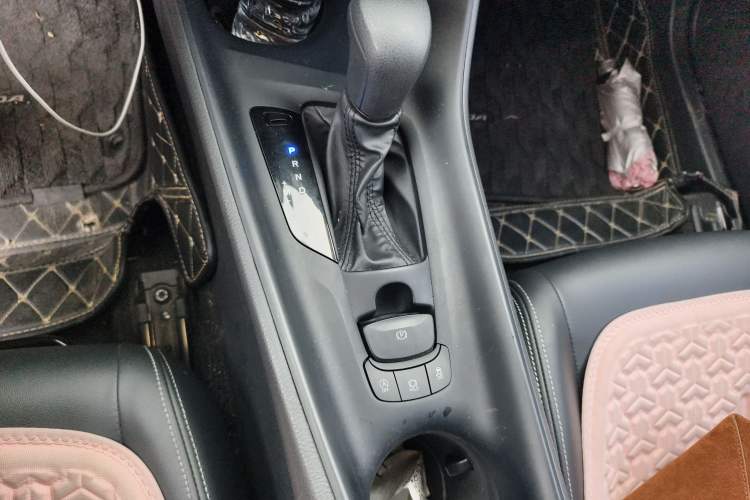 Used Toyota IZOA 2021 2.0L Enjoy Edition