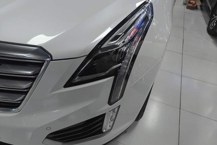 Used Cadillac XT5 2018 28T Four-Wheel Drive Luxury Model
