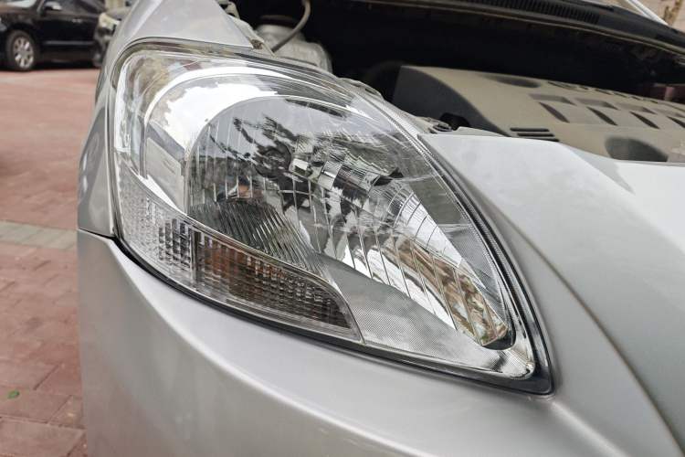 Used Toyota Vios 2008 1.6L GL-i AT Right Front Headlight