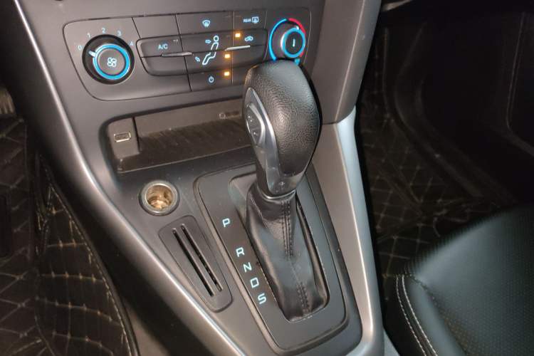 Used Ford Focus 2015 Hatchback 1.6L Automatic Comfort Model