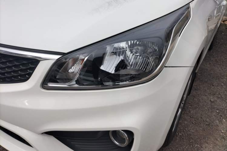 Used Kia K2 2017 Sedan 1.4L Manual Transmission 15th Anniversary Special Edition GLS
