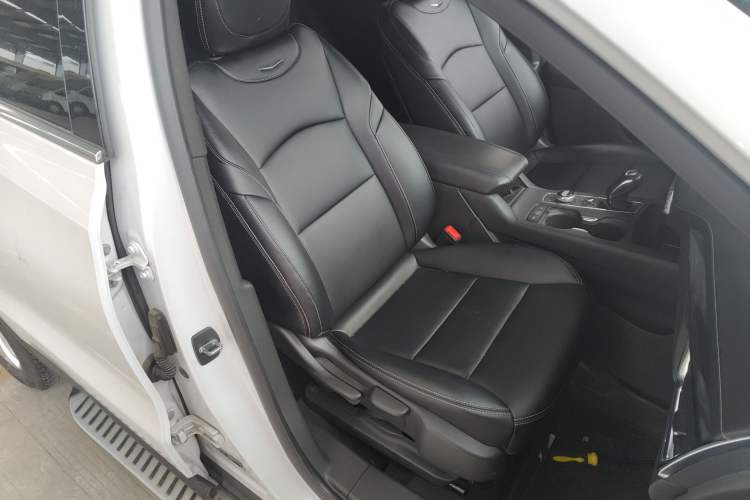 Used Cadillac XT4 2018 28T Two-Wheel Drive Tech Version
