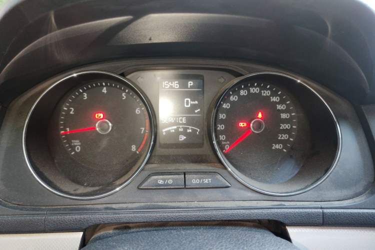 Used Volkswagen Cross Lavida 2017 1.6L Automatic Comfort Edition