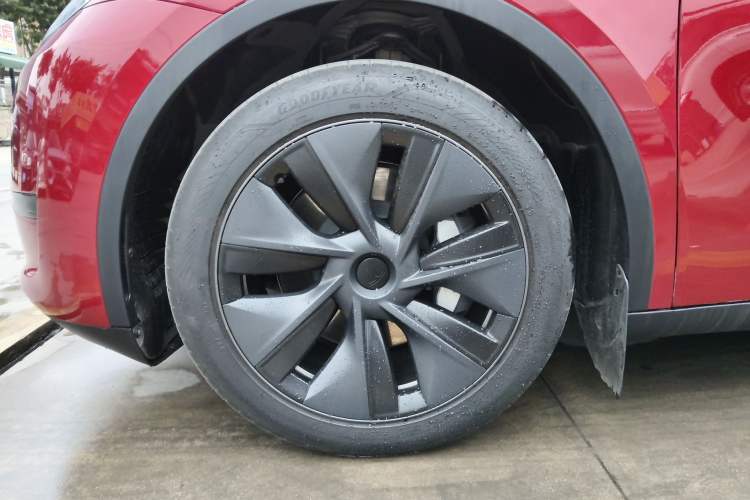 Used Tesla Model Y 2024 Rear-Wheel-Drive Version
