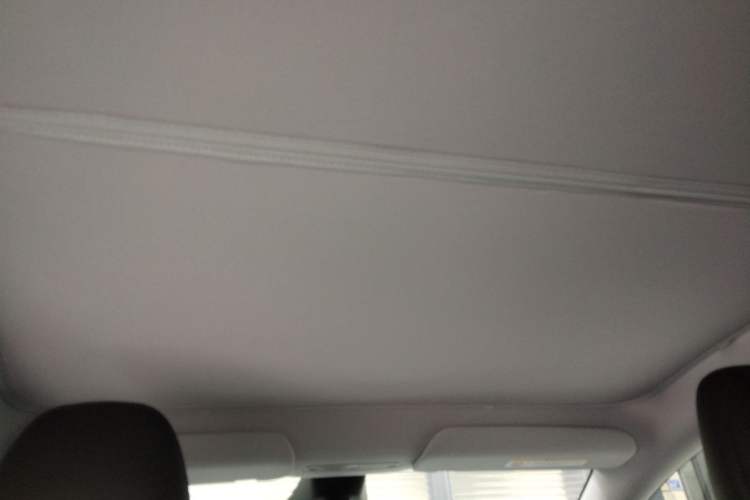 Used Tesla Model Y 2025 Rear-Wheel-Drive Version