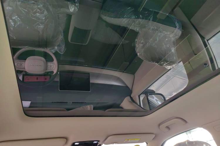 Used Dongfeng NAMMI 06 2025 471 Ultra
