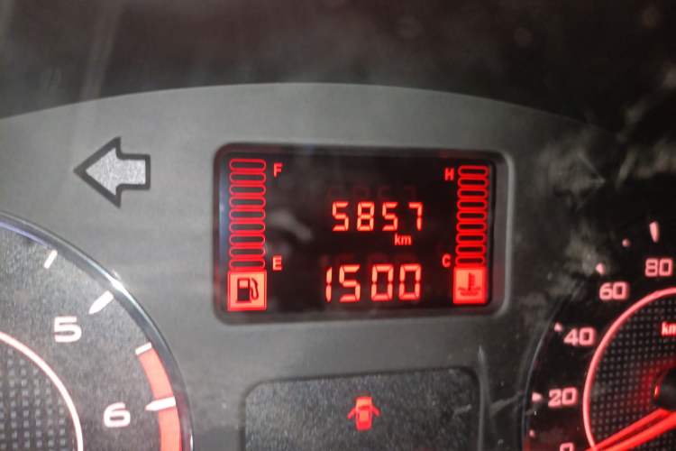 Used Wuling Hongguang V 2022 1.5L Jingqu Version Hydraulic Power Steering LAR
