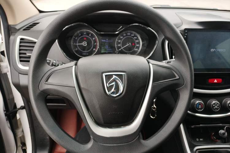 Used Baojun 560 2016 1.8L Manual Comfort Edition