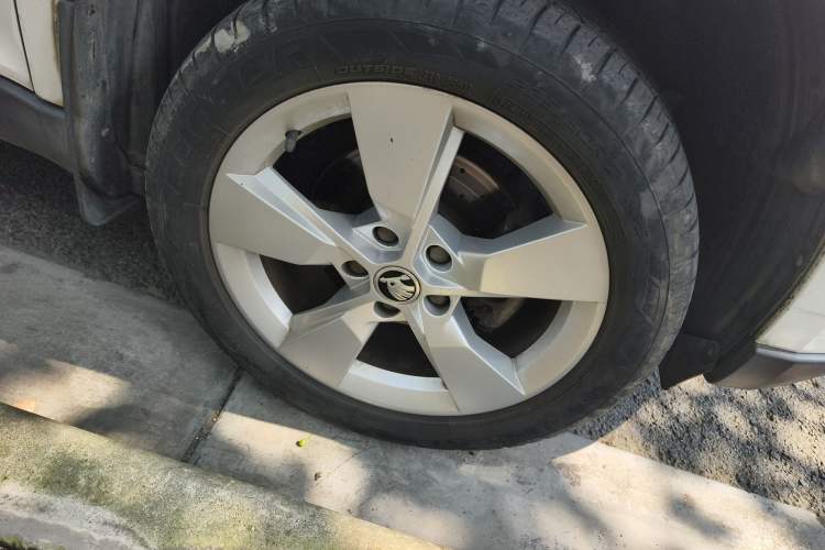 Used Skoda Yeti 2014 1.4TSI Manual Polar Edition
