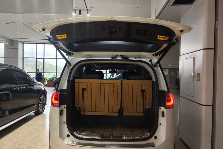 Used GAC Trumpchi M8 2021 Lingxiu Series 390T Deluxe Edition