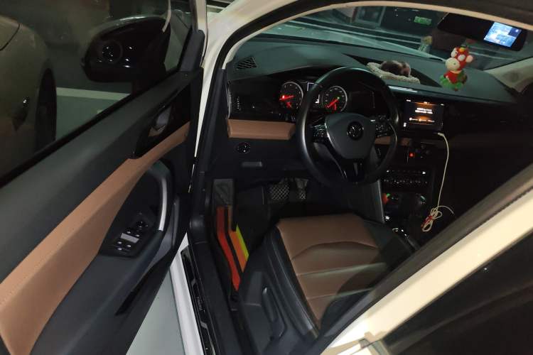 Used Volkswagen Tharu 2019 280TSI Two-Wheel Drive Luxury Edition China V Standard