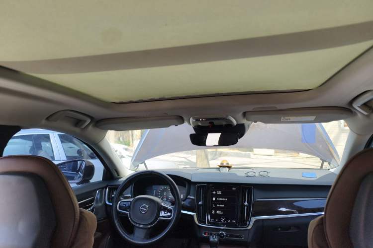 Used Volvo S90 2017 T5 Zhiyuan Edition
