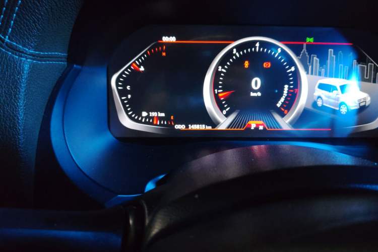 Used Mitsubishi Pajero 2018 3.0L Automatic Comfort Edition Odometer Close Up