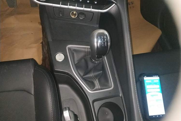 Used Changan Eado 2022 PLUS 1.6L GDI Manual Luxury Model
