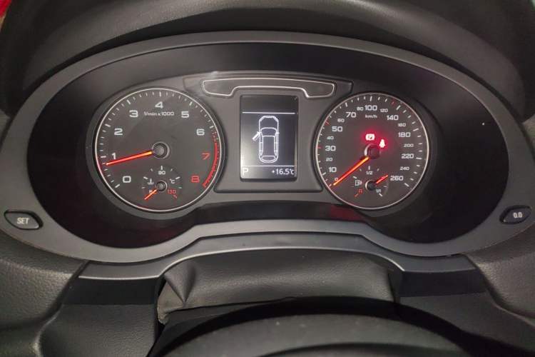 Used Audi Q3 2015 30 TFSI Comfort Model Instrument Cluster