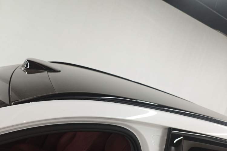 Used Hima AITO M8 2025 Extended-Range Ultra Version 53.4 kWh 6-Seater Edition
