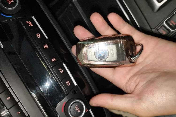 Used BMW 2 Series 2019 225i Convertible Coupe Sports Design Package
