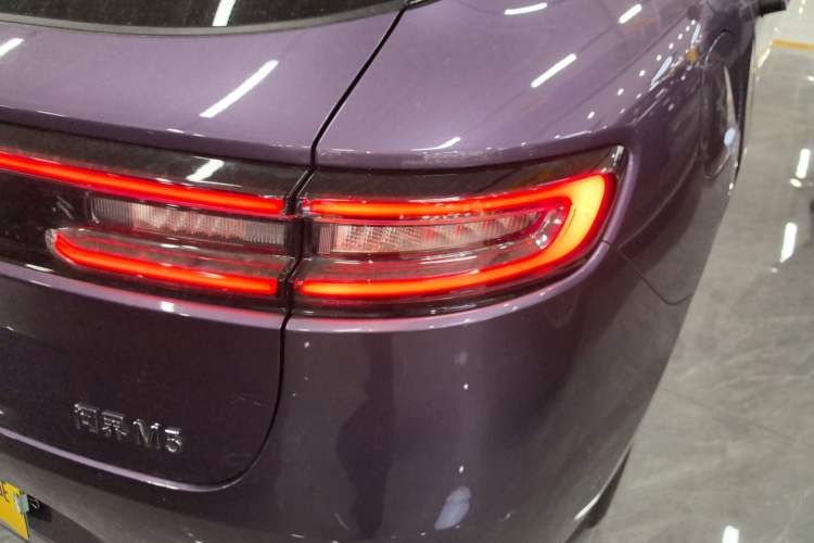 Used Hima AITO M5 2025 Extended-Range Ultra All-Wheel-Drive Version
